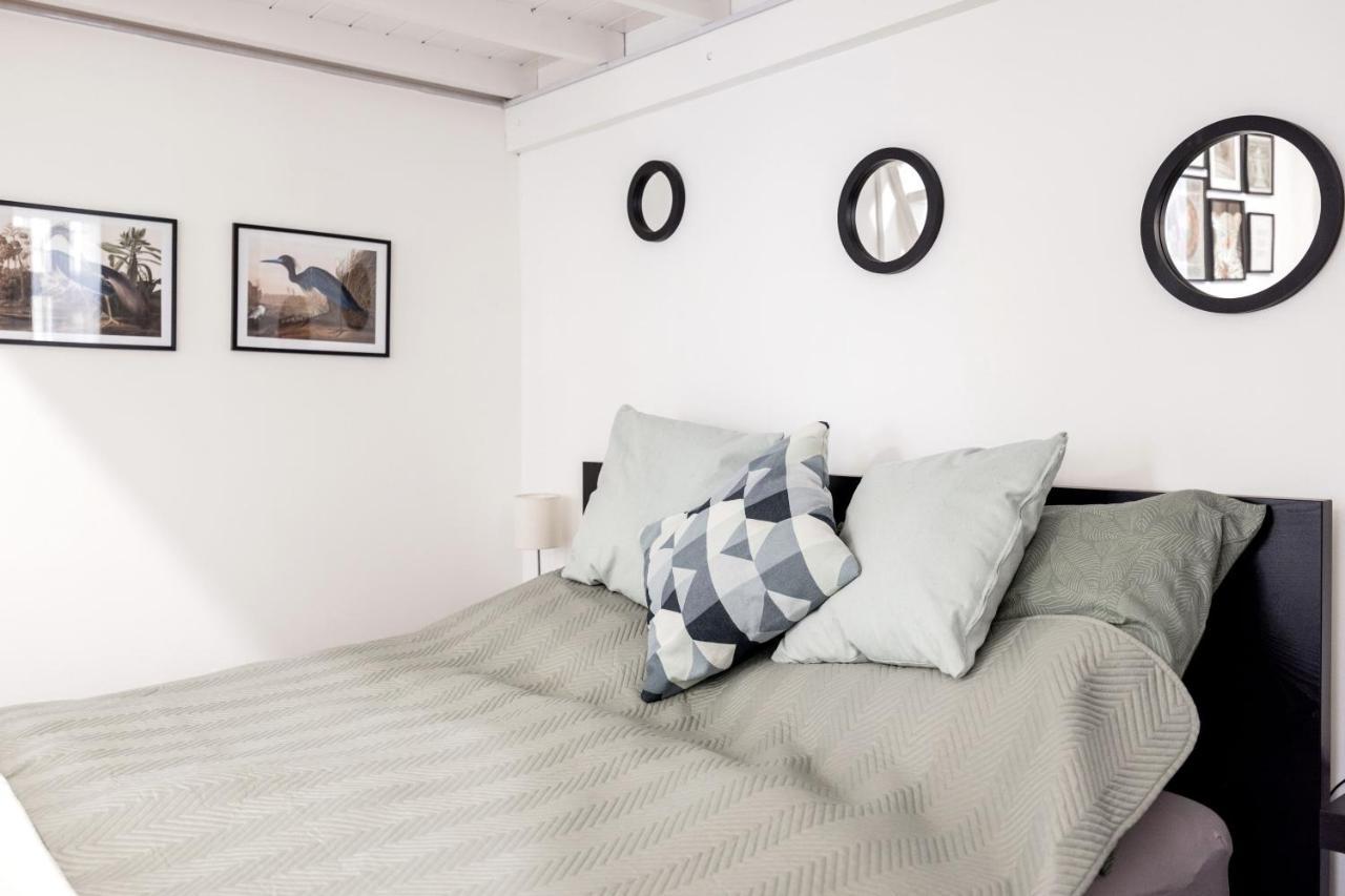 Appartement Charming Downtown Hideaway Steps From New York Cafe! à Budapest Extérieur photo